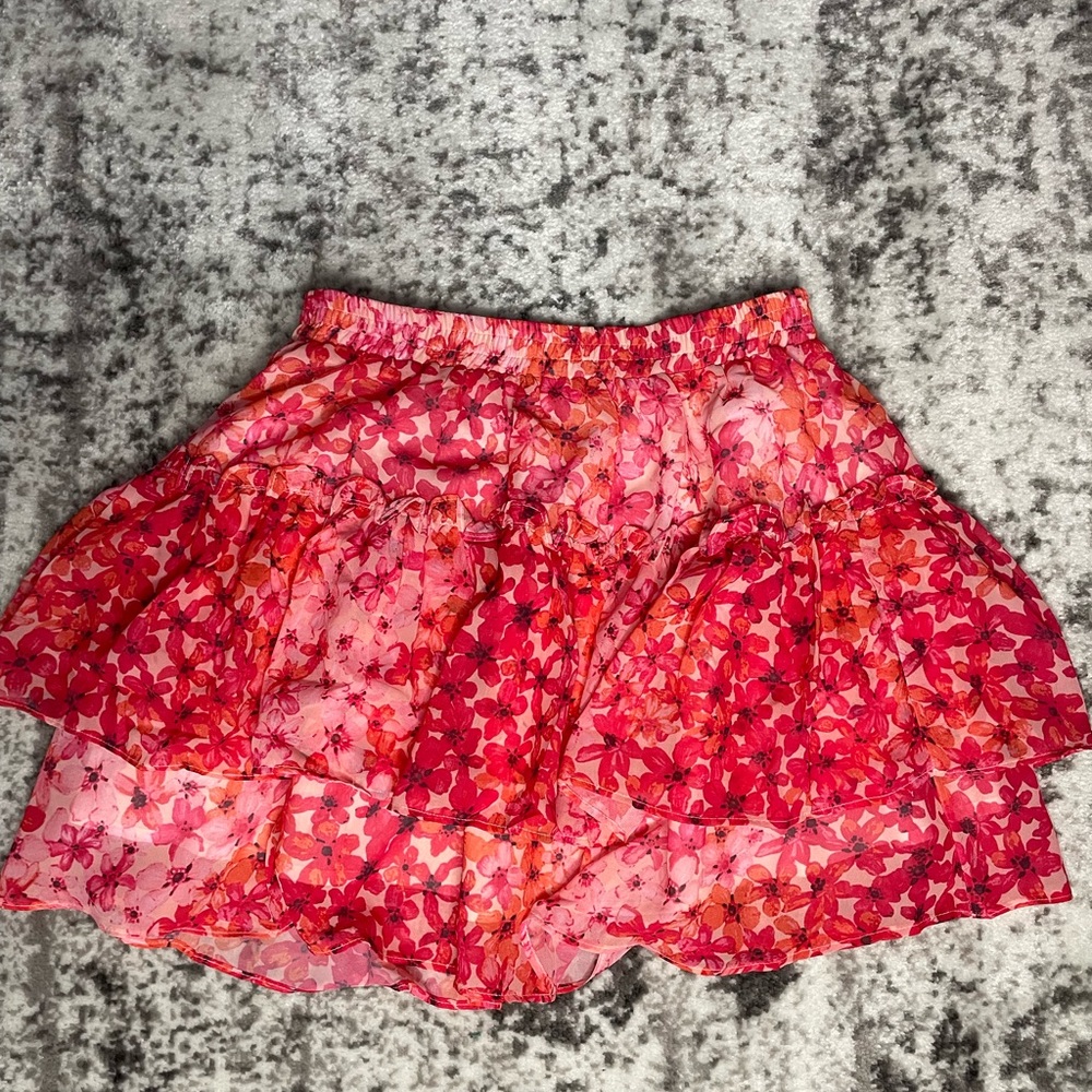 Floral ruffle skirt size Small